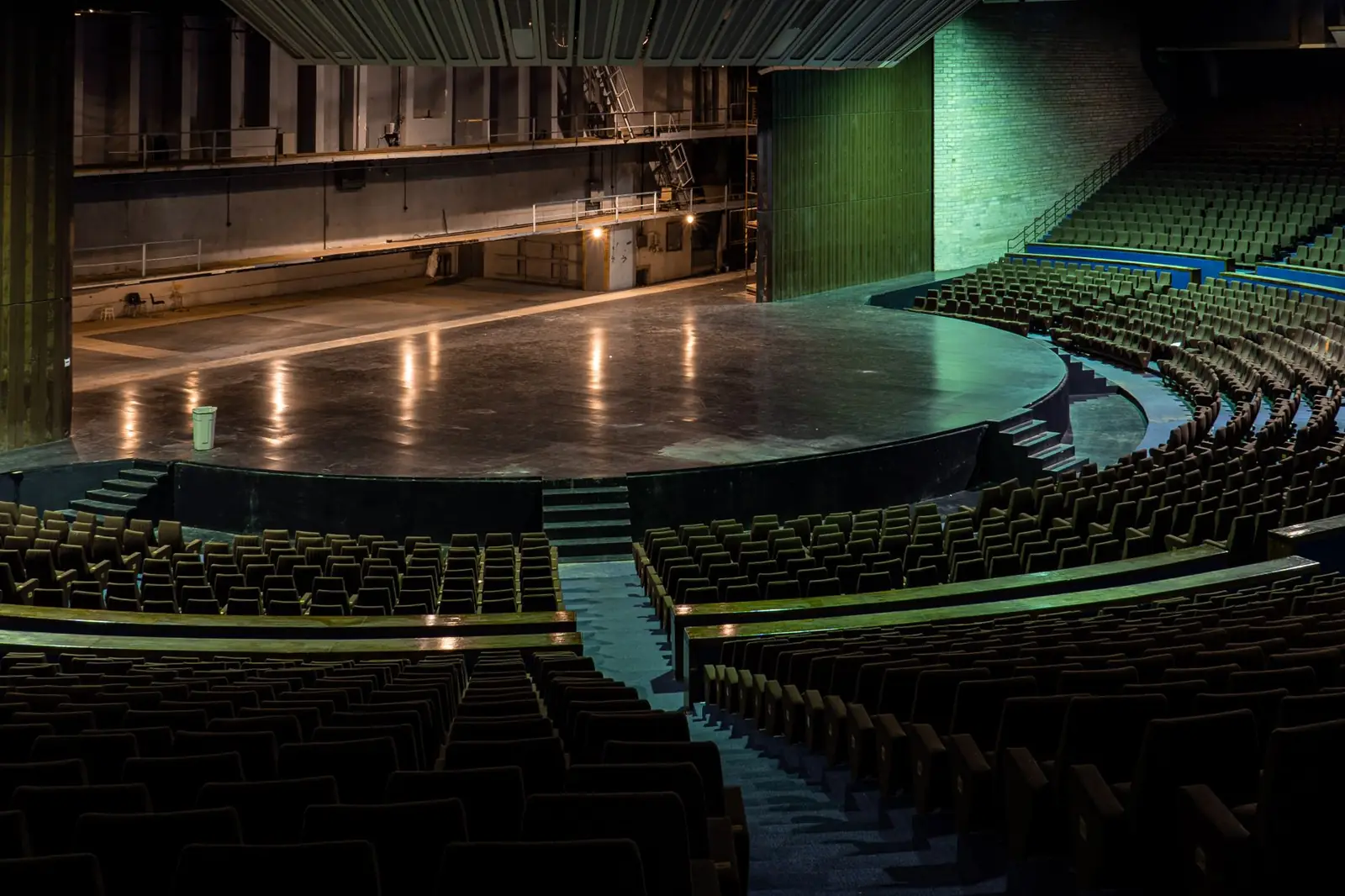 Entertainment venue at Paxelagrandhotel